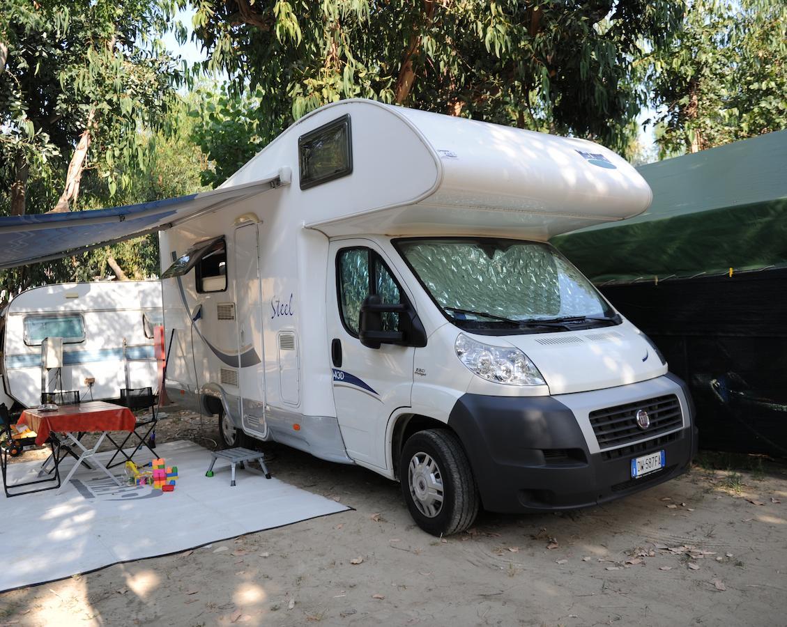 Camping & Village Eucaliptus ألبا أدرياتيكا المظهر الخارجي الصورة