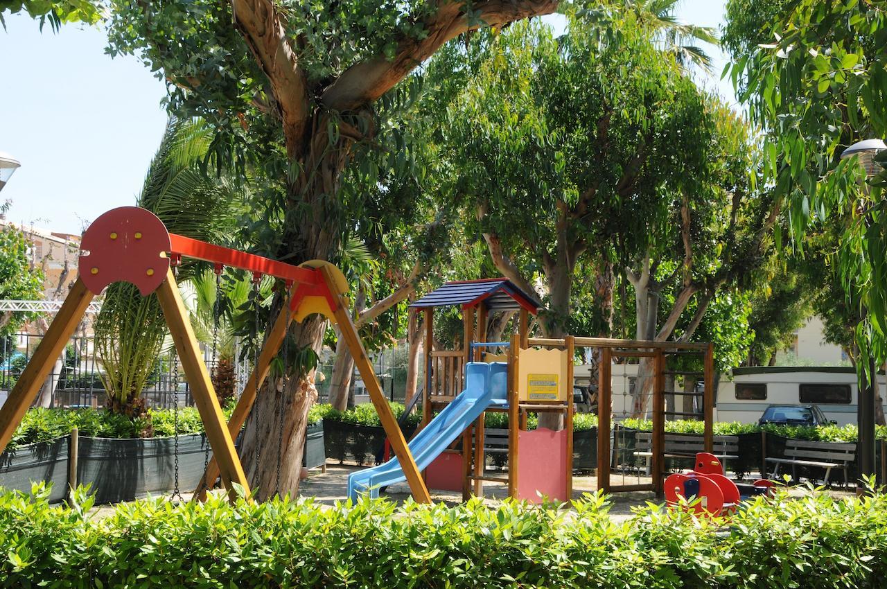 Camping & Village Eucaliptus ألبا أدرياتيكا المظهر الخارجي الصورة