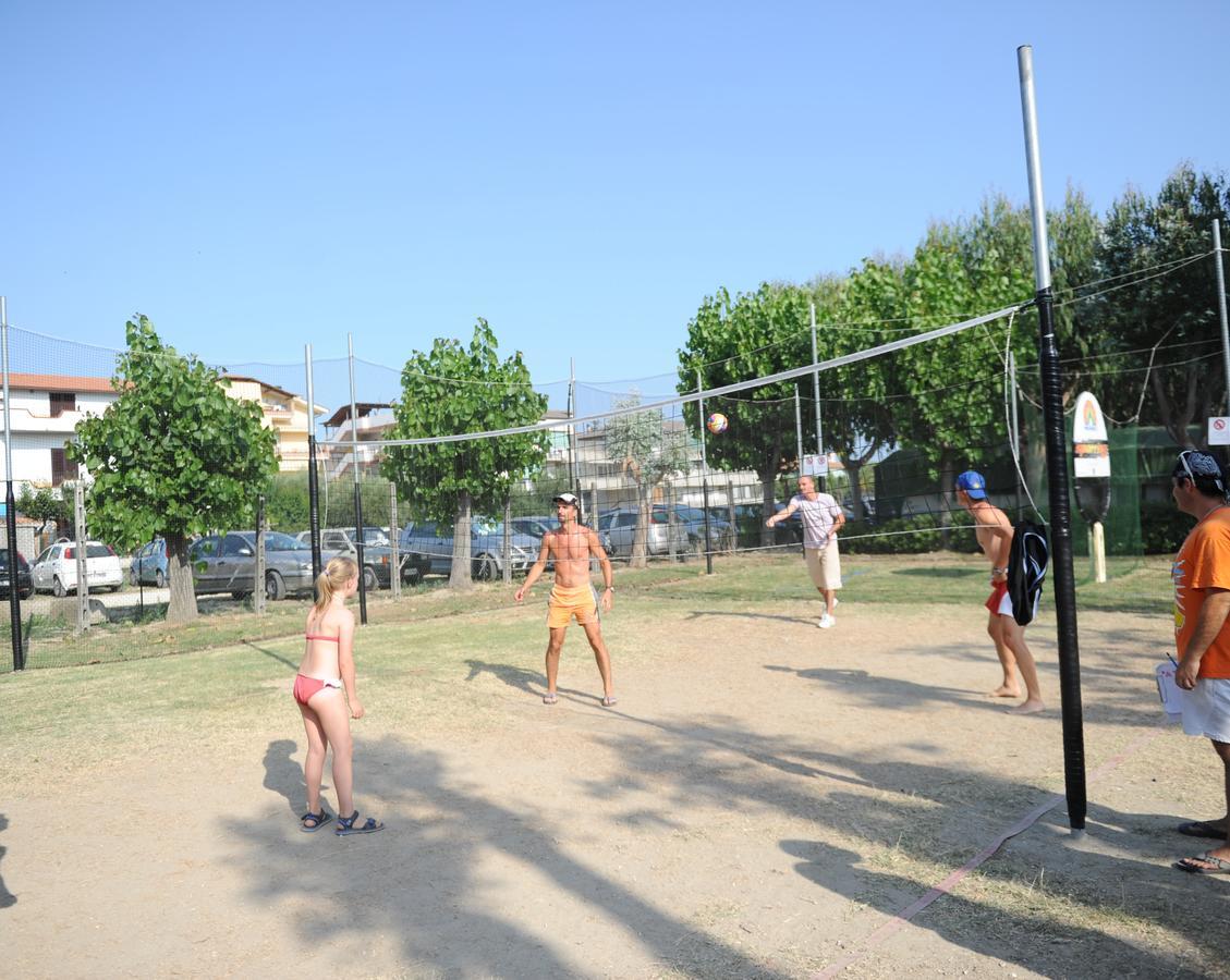 Camping & Village Eucaliptus ألبا أدرياتيكا المظهر الخارجي الصورة
